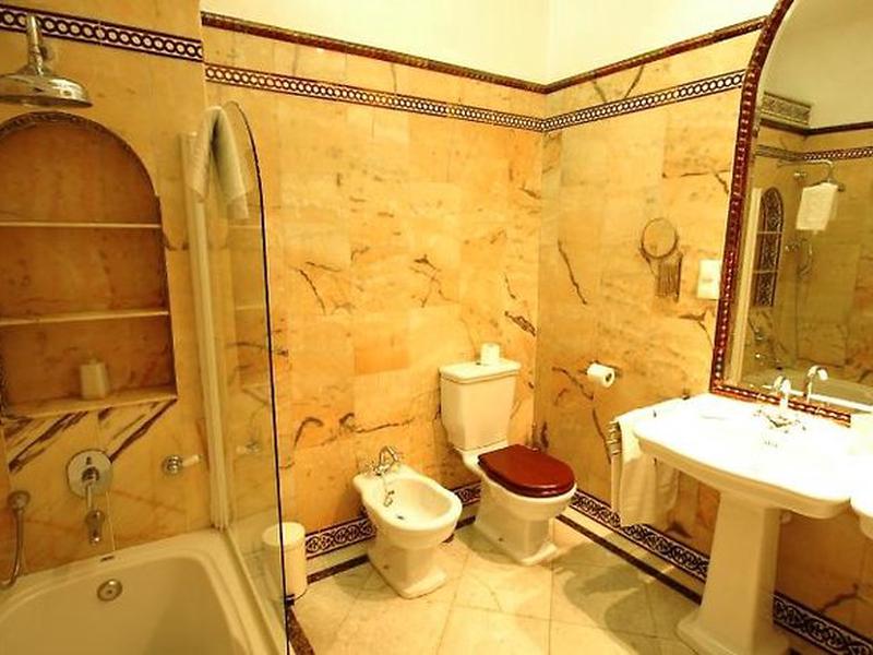 02117871657DC34421DD3D3973E06570