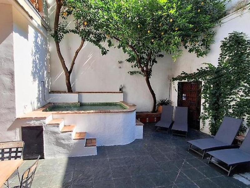 B0BD70DA7ABFDD8156905D7F50430C6F