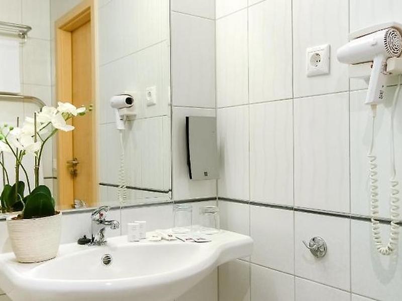 7DBE5B92EB9A0213B96BA82A77AE3AA7