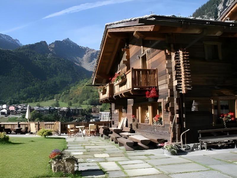 197EB2FF335D5A5D5282AAE61104F9F6