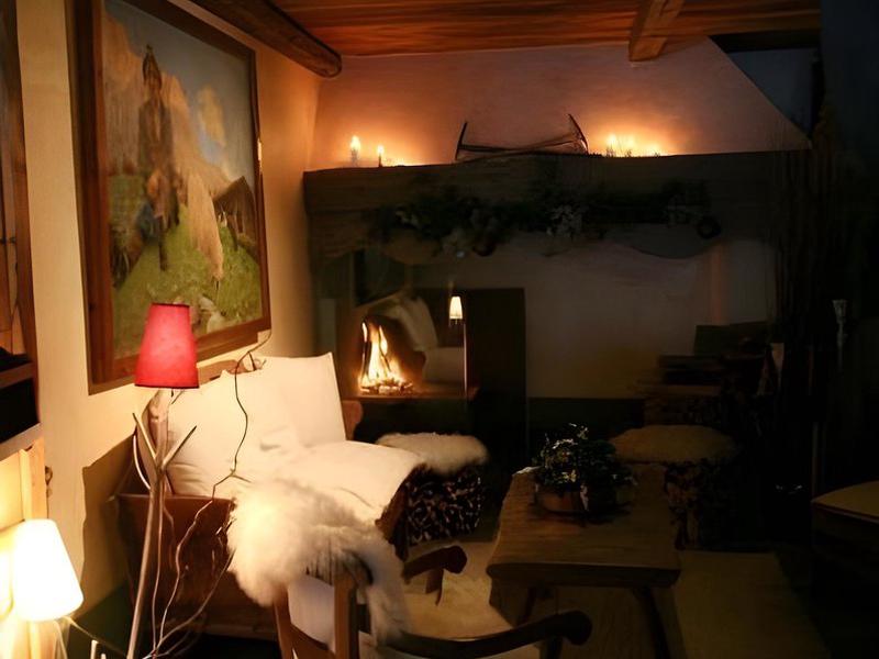 AD7FAA1DD878B815351262D7471A939D