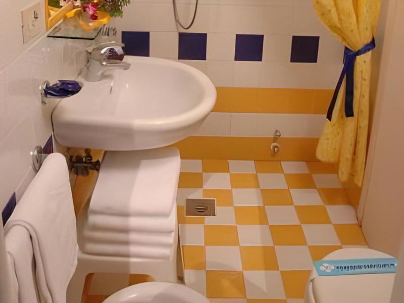 B36E5F0D9D614DE1ABA3C2291C0D1C80