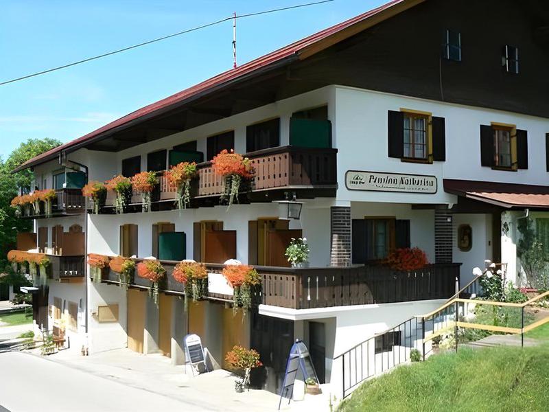 A905DC7E018EA34D2336F28D336E1628