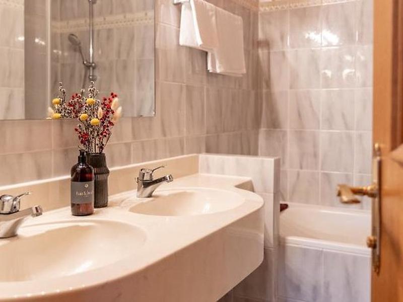 3F14A0A2B0C16D52C2EA89B0ACDA383D