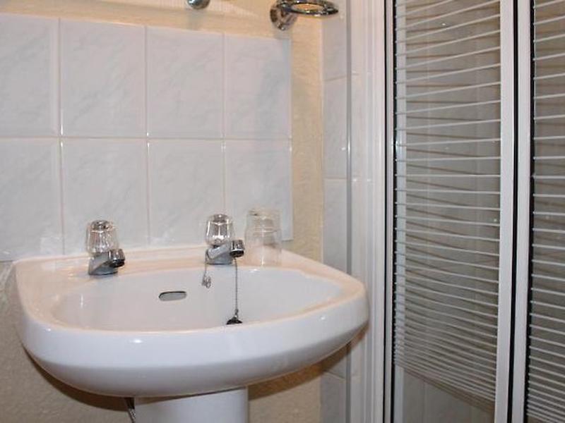 FADD104E1F48C4B9FF23499ED98A8E1D