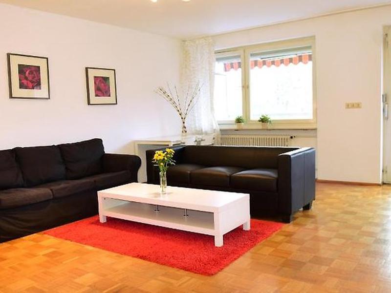 513F70D93B090D3A39D93D86A47D5EEC