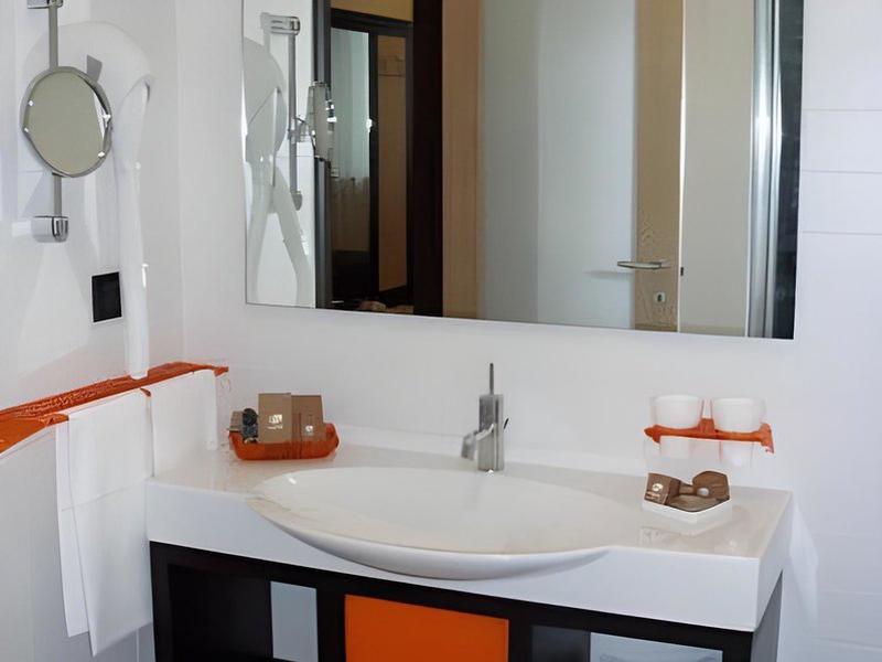 15CFDE73375CCBF1B62FDE8001C32B19