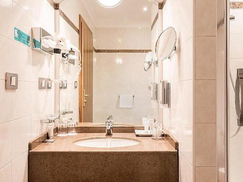 AEC140763F9ED96E379B4EE8917A1C88