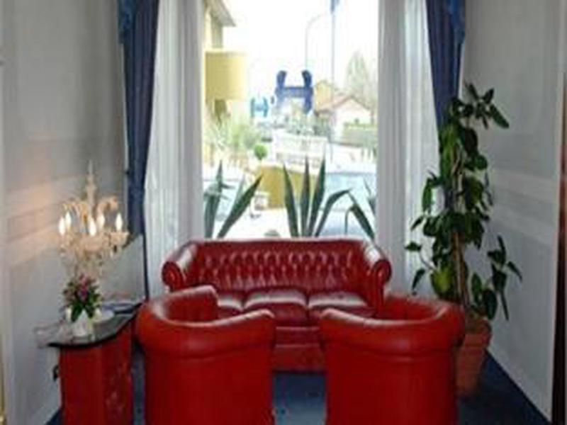 4AD306ABDB970F350E8CE11418642FCF