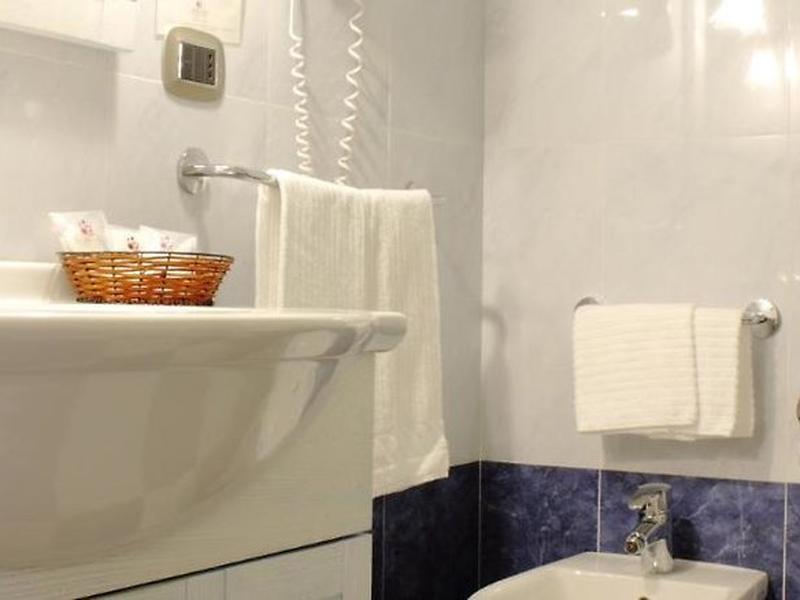 E988655BDB0107CD4B6F9F8105063888