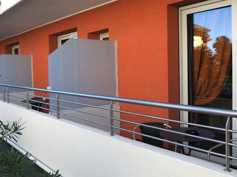 A4E47987D825836D6813159CD904B241