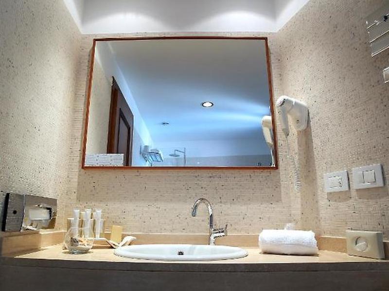 0FCEE87BACDB2B0710D03EE75434C8CF