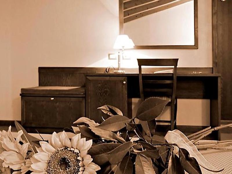 77D9A4B397965885CF051F7D66FC4C1B