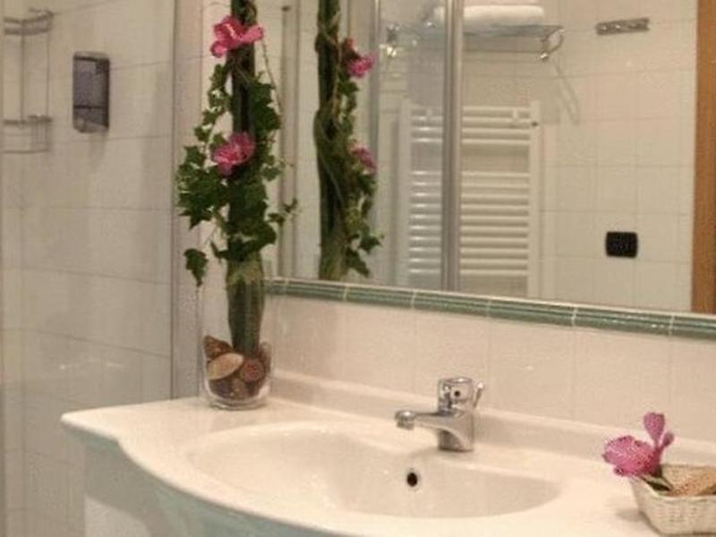 799A23B54272FF9E280FCE6C057546D2