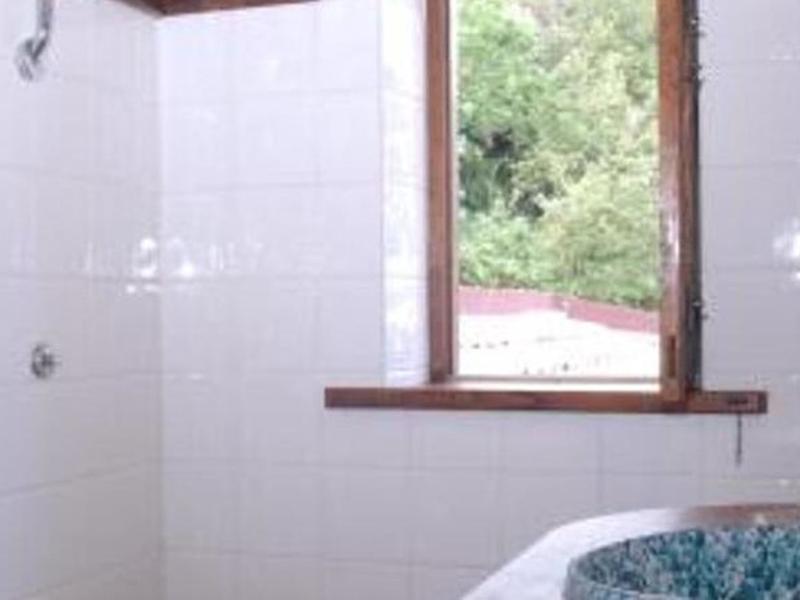 1C3C8F3328423F4A7BAA69E3A4A40D03