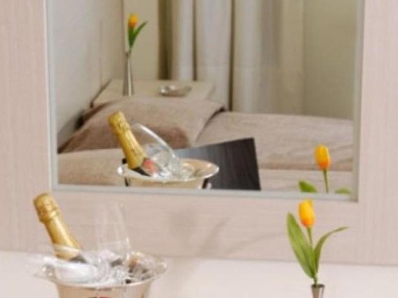 FB17B8DB6A261CC57AC28460C6C8F443