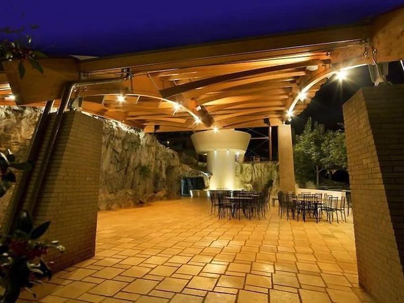 19F0681C5D62F2BCC40DD0DE2D09D703