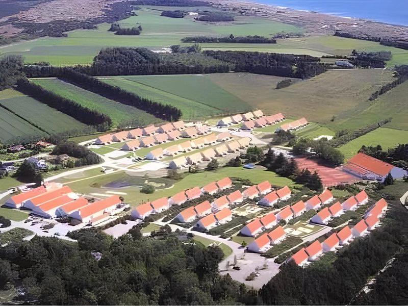 D23FF5FE3E8F7B57683DA69BC340BCE2