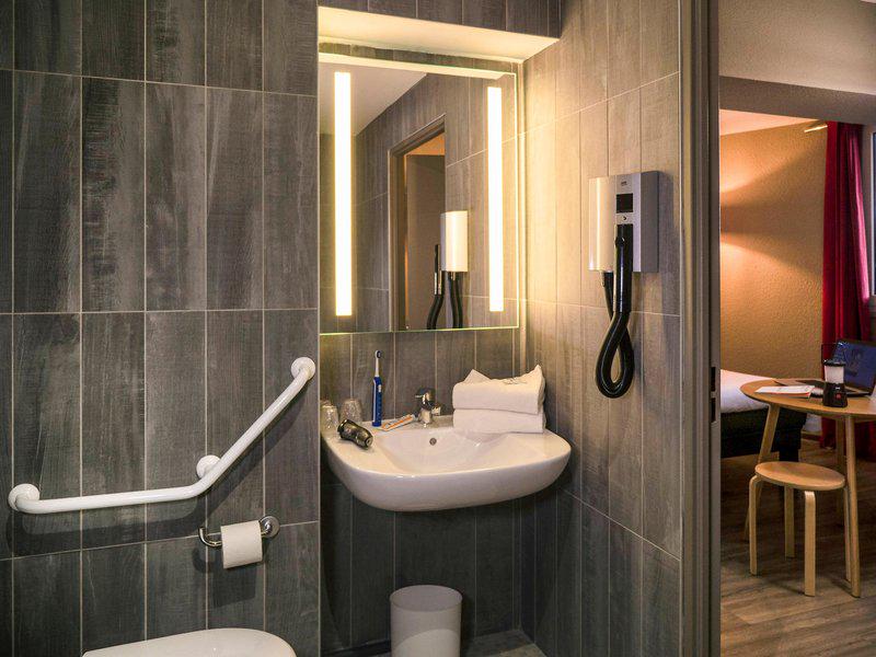 FEEF24269898F610E58E3288786D3171