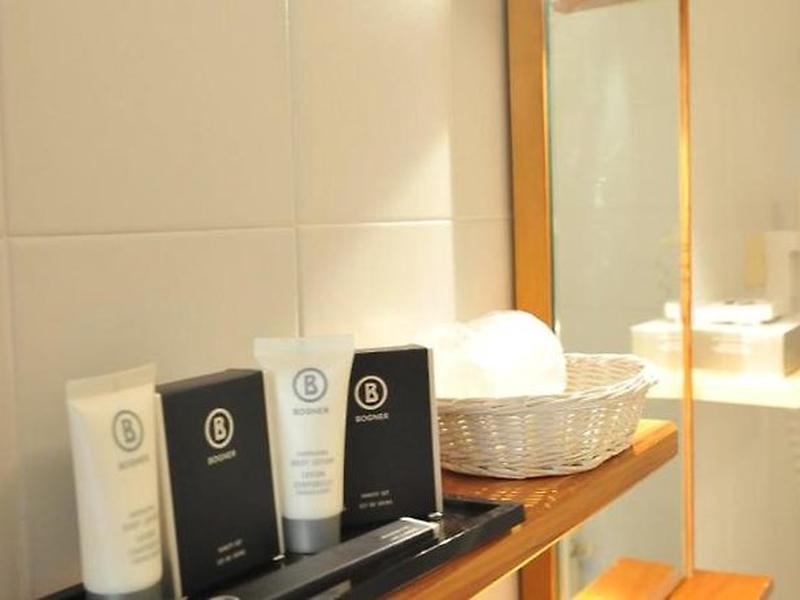 359549CC152D7C100F76B17ED703328C