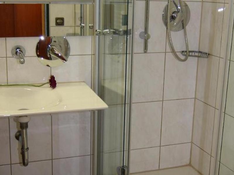 26A6783842D1BD21B3E7C35893644A76