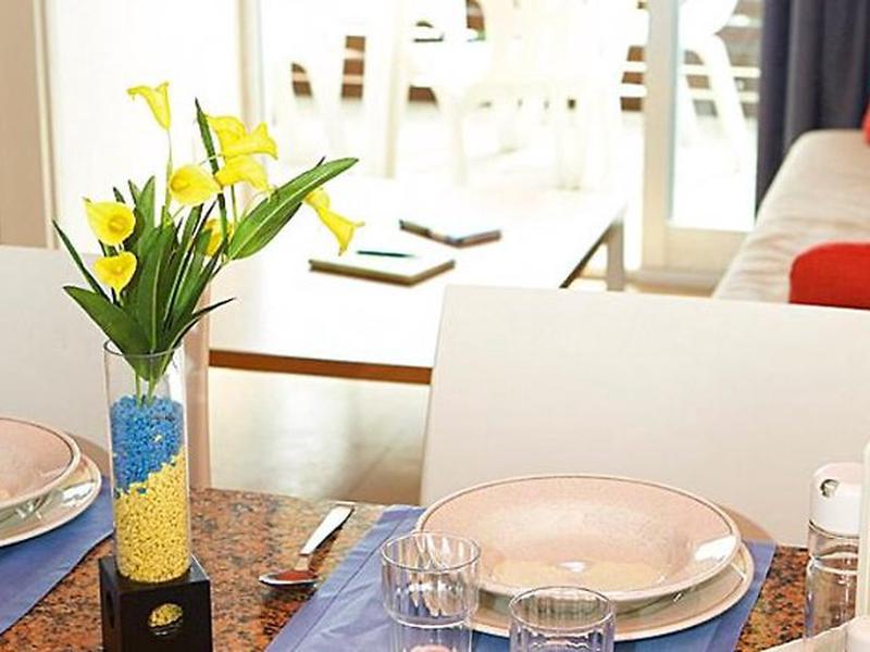 F342289C7984DB7344AD25F111EEB7CF