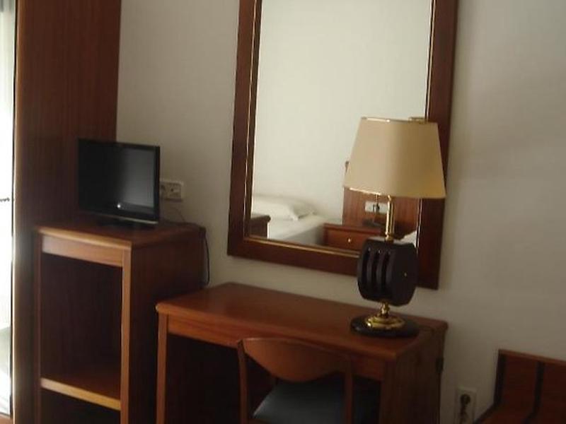 4EFADE756A867CA82937A292184DE34E