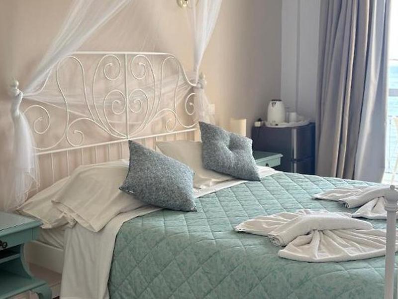 F8C33AC4F9DA0CCA91A2B8D82D82F318