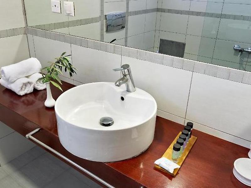 88E8F7021A0B968A726484A8A0994E7F