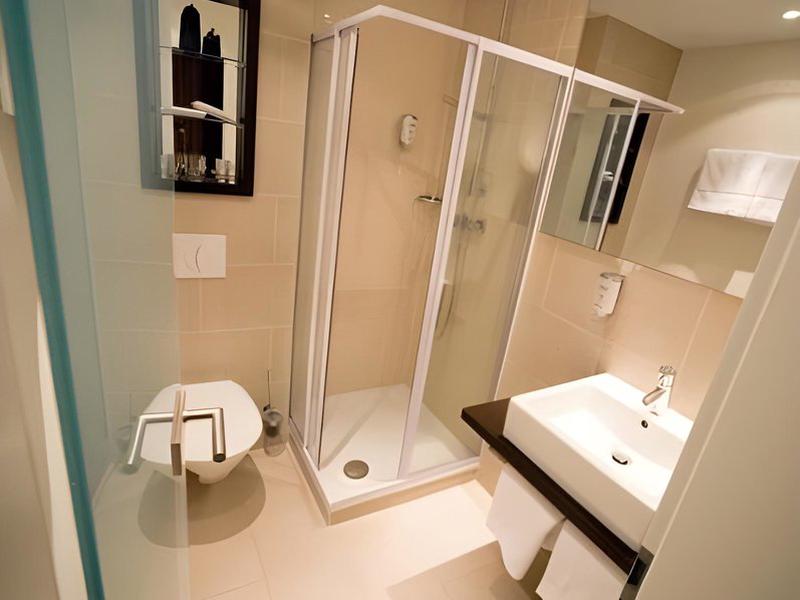 748E052C1268257E58BFE3C252815330