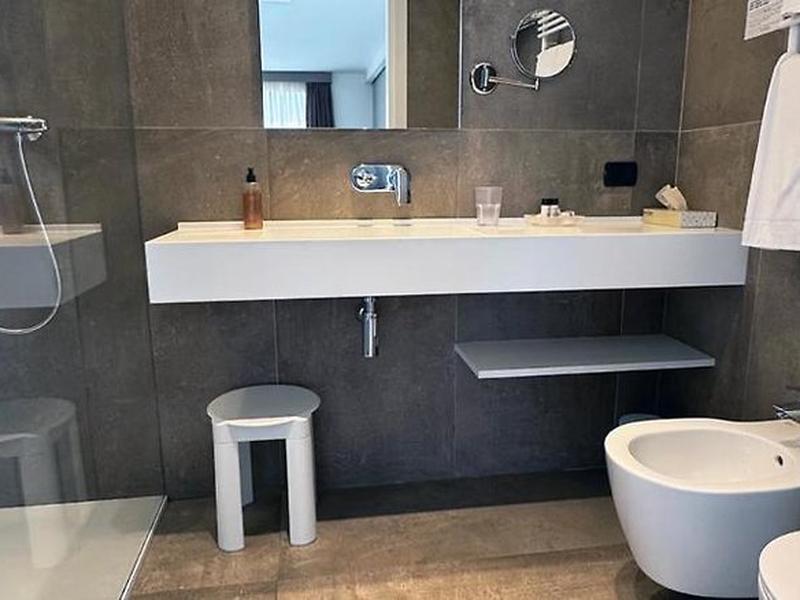 22E16743F5299BE99CC3D3837B451763