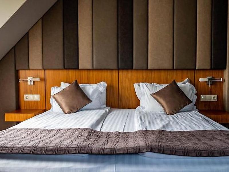 BA69E56BC2D0677A9E46FE39B39171FF