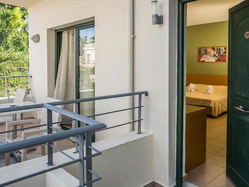 AAC3309A4BC68331B0B76F0A413468A3