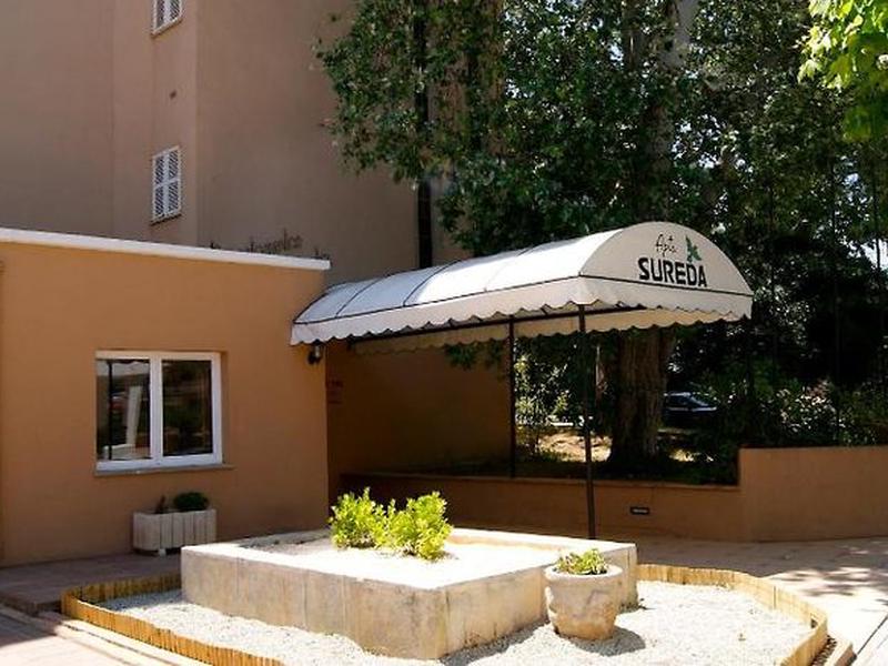 CF6AE4237F42C7EF56E60FB5B17A8357