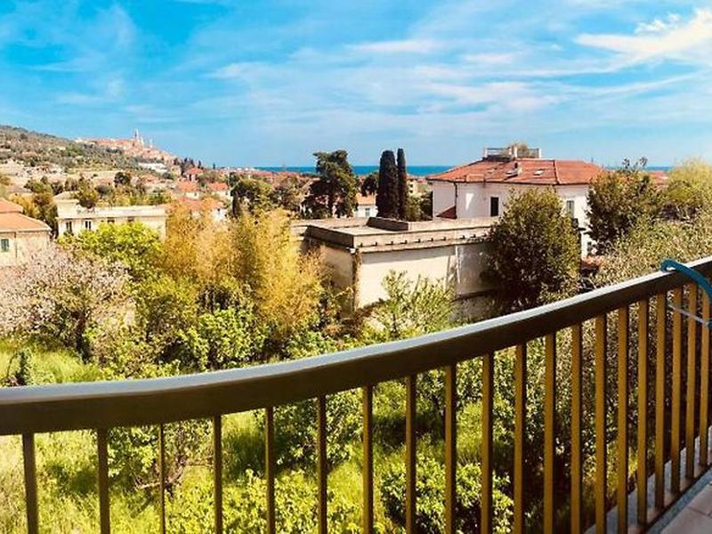 EE146D2CC885AFDAEE78749818C81283