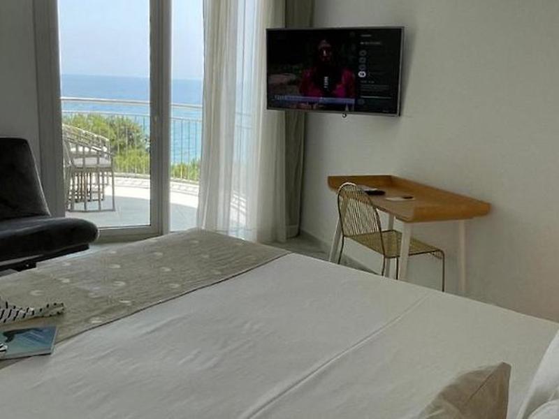 F6243E92162CDFBFCC6D8E51A1721862