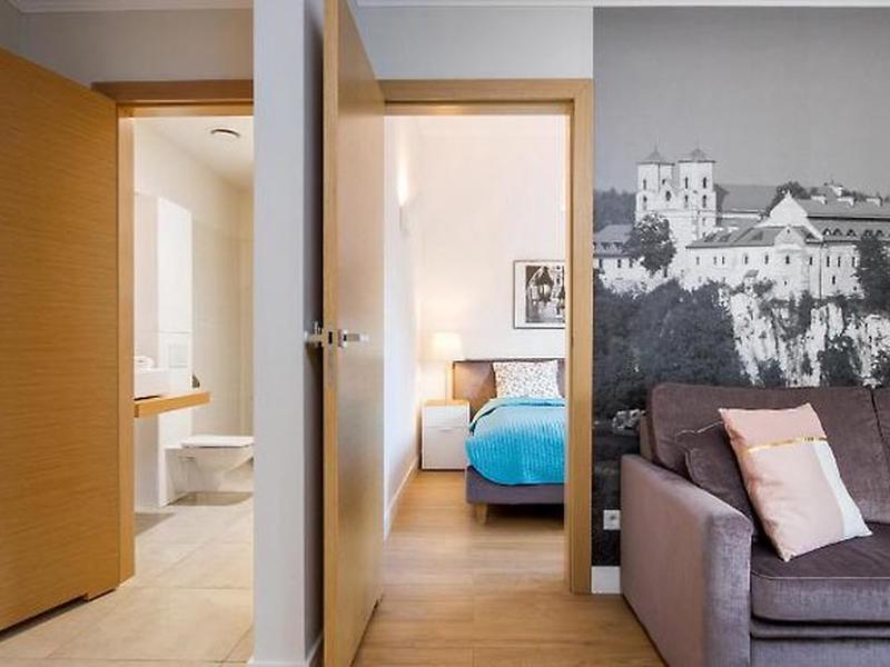 25A10679515815F642ECDEF06AECE2DF