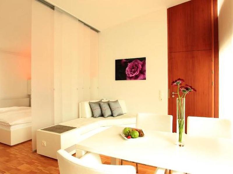 5E9758AEBDAD29E72A1905E925BBEB5E