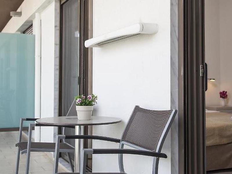 72DE12F3F10DD3EEFC47E3E20260D9E2