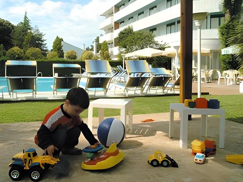 A26C8C16F09C7A74364C2E193AAD8179