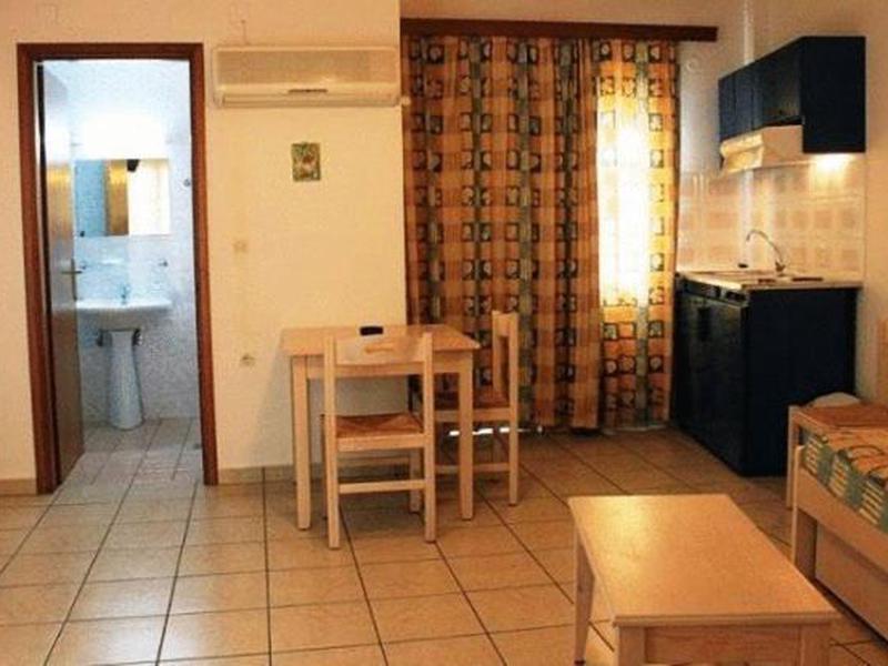 3D808A40185A51AFDBE94AD470F77EC8