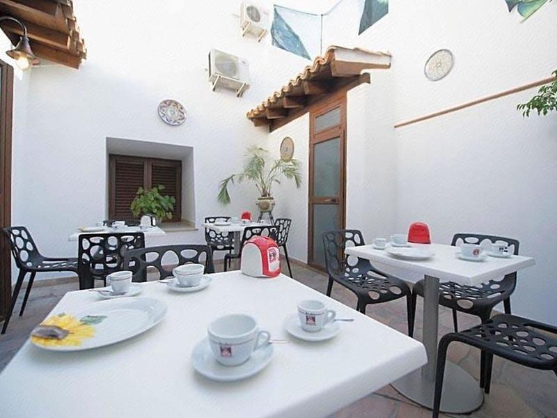 AA0510855F9C9F1E1262D2ECF93A28AA