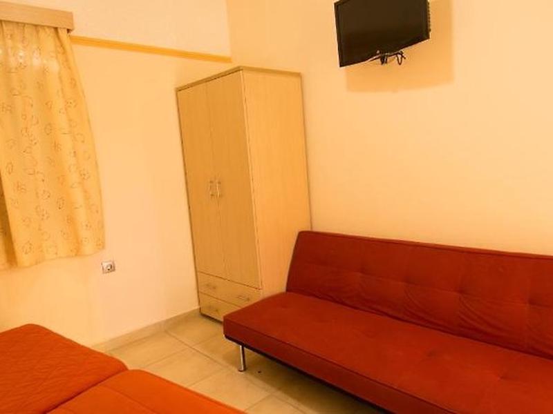 7816F15BFD3FF3CD8B59F6DCBD45CE65