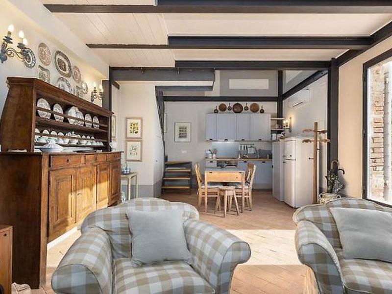 3AAC8C92BC24D49697432DA3042E2FF3