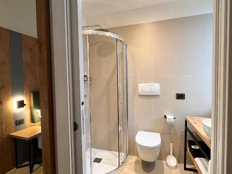 B23E4276836053351F5DF086A08B5202