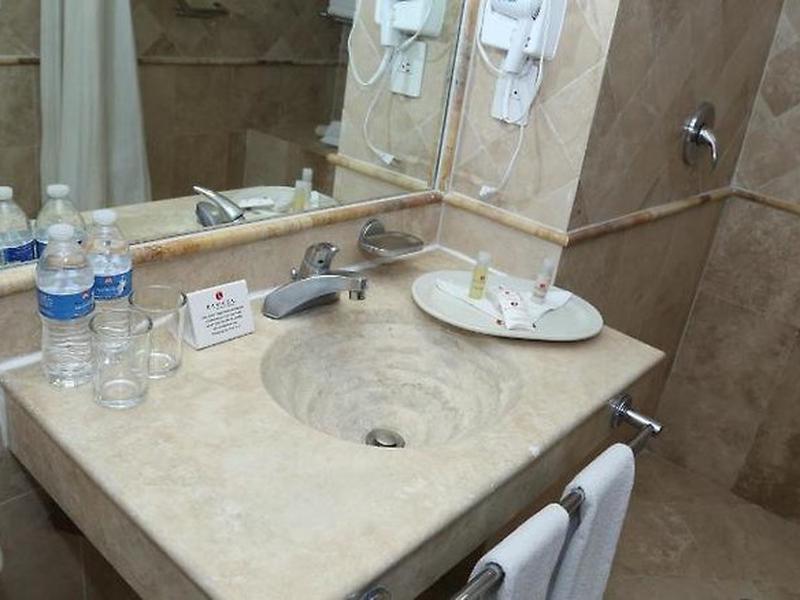 DB8C7FD361833BF9AEE5FB5A0BBAE291