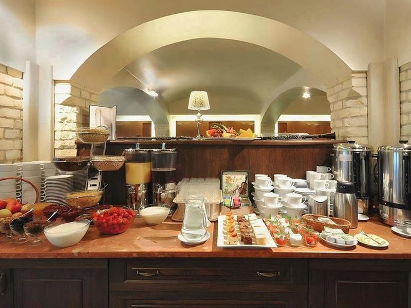 D7B6518A4EE1DE8AC474E97F4920089F