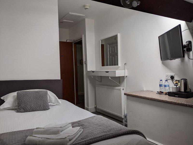 657E110FDF4B266F35FCD53340E419E5