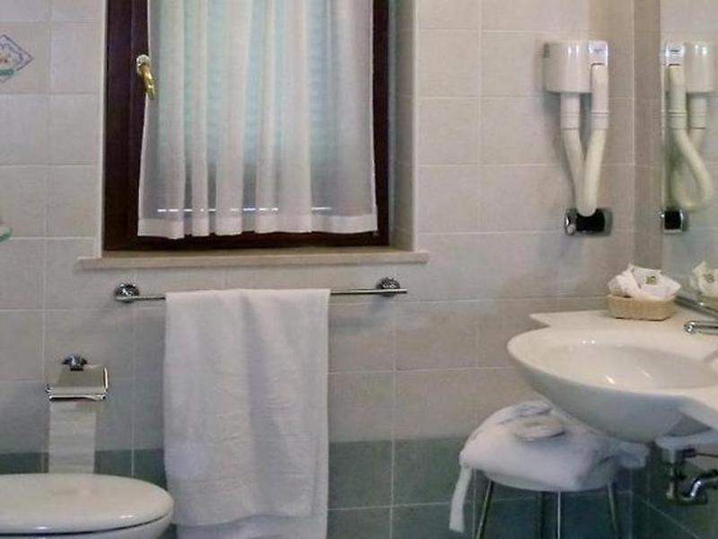 8B8DF1137739D9D5B700A98A1F6FD910