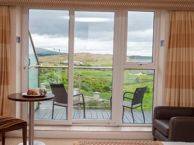 A0C662201B49AA8087725F896D93823A